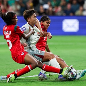 kaiyun-黄健翔：女足前20分钟踢得有些凌乱，但拿下比赛不成问题